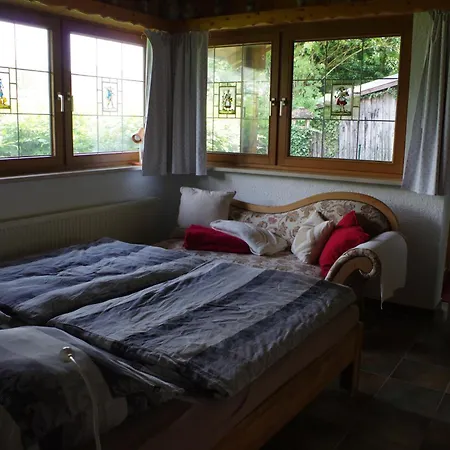 Gemuetlich Und Verkehrsguenstig Wohnen In Oberbayern Apartment *